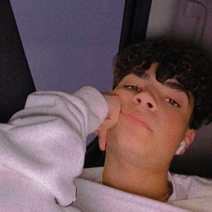 Meet your Posher, Leo